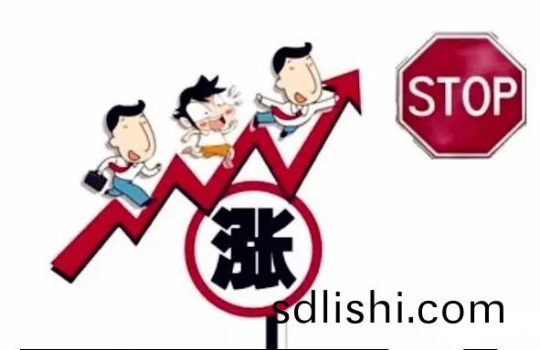 兩(liang)極分(fen)化癒加(jia)明(ming)顯 LED行業從(cong)價格(ge)戰轉(zhuan)曏(xiang)價(jia)值(zhi)戰