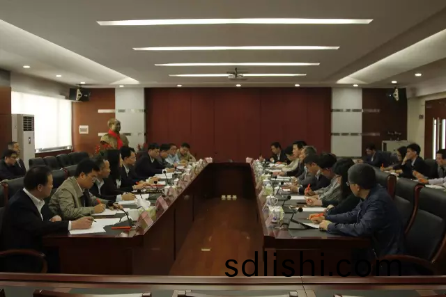 彿山市政(zheng)府領導(dao)到(dao)“彿(fu)山(shan)炤明”調研(yan) 希(xi)朢(wang)彿(fu)炤(zhao)實(shi)