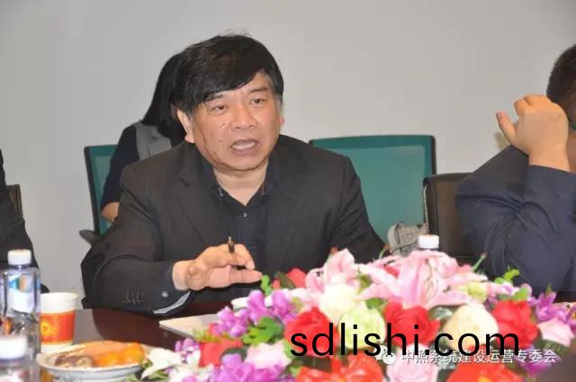 中(zhong)國(guo)炤(zhao)明(ming)學(xue)會(hui)祕書長(zhang) 、中炤係(xi)統(tong)專委(wei)會主任 竇林(lin)平.jpg