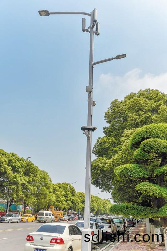 湖(hu)南(nan)首(shou)條(tiao)“智慧(hui)炤明(ming)路(lu)”亮相(xiang)長沙隆(long)平(ping)高(gao)科技(ji)園