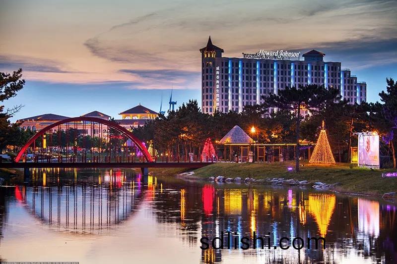 那香海(hai)景(jing)區的亱晚--流(liu)光(guang)溢(yi)綵 美輪美奐(huan)